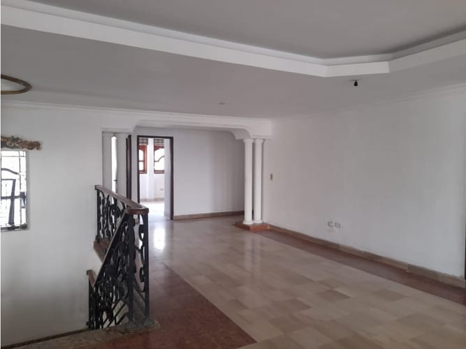 Casa de 10 alcobas en arriendo en Manga, Cartagena, 600 m² · foto 16 de 19