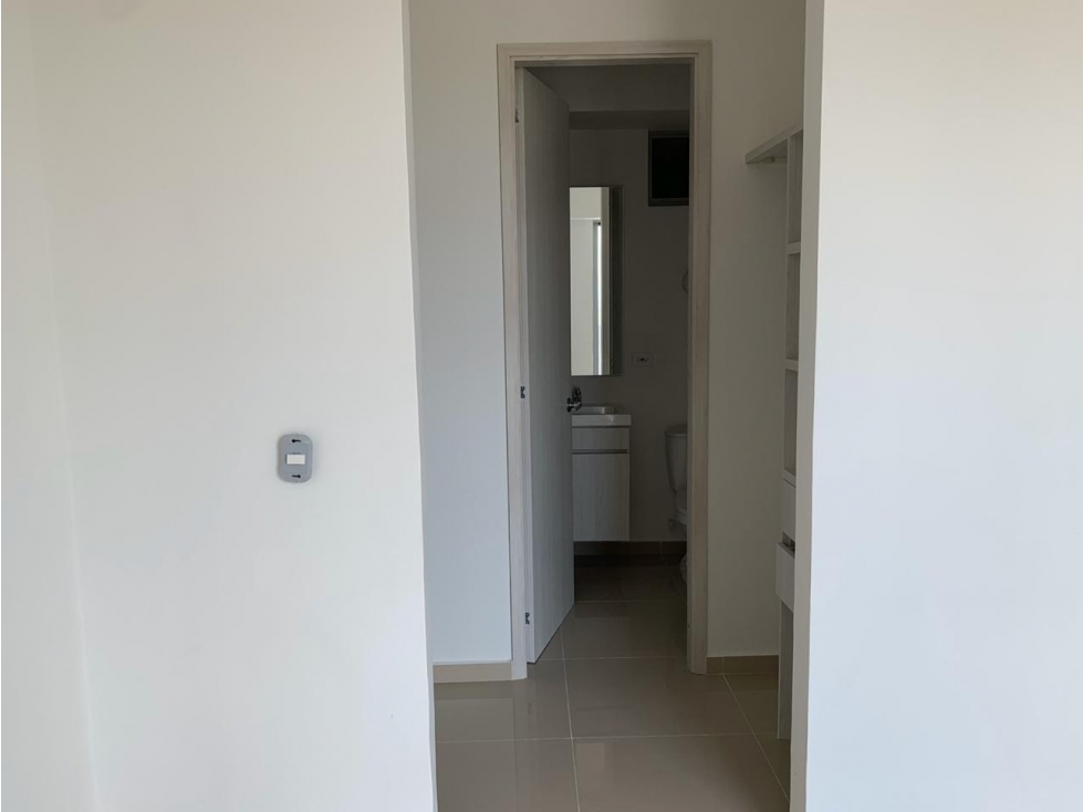 Apartamento en venta en Urbanizacion El Country, Cartagena · foto 4 de 17