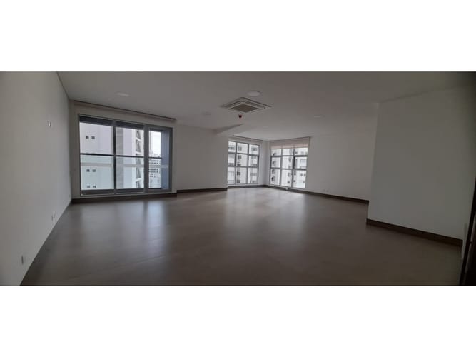 Oficina en arriendo en Bocagrande, Cartagena, 70 m² · foto 2 de 7