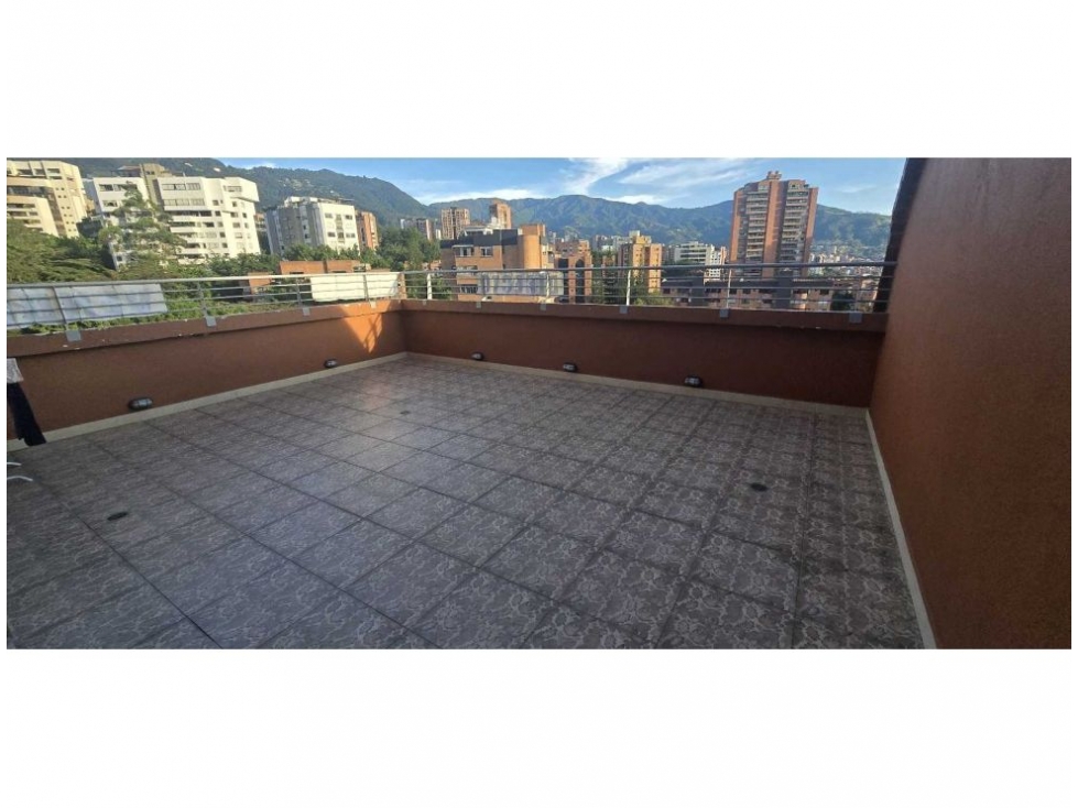 Apartamento en venta en El Campestre, Medellín · foto 2 de 20