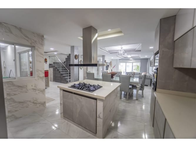 Casa de 6 alcobas en venta en San Fernando, Cartagena, 500 m² · foto 9 de 24