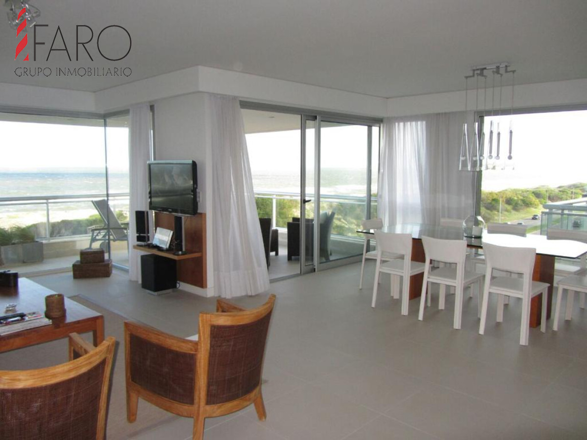 Apartamento en venta en Playa Brava