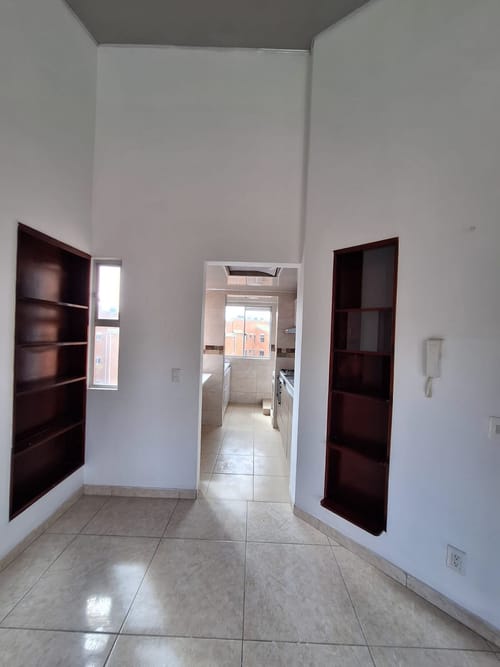 Apartamento de 3 alcobas en venta en El Tunal, Bogotá, 62 m² · foto 3 de 23