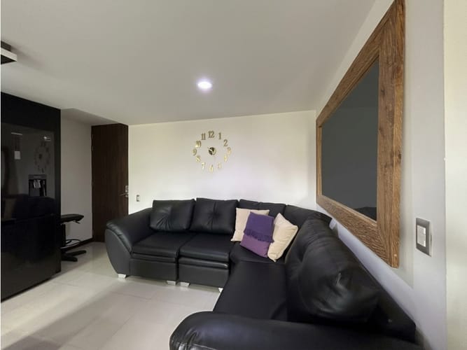 Apartamento de 3 alcobas en venta en Maria Auxiliadora, Sabaneta, 68 m² · foto 3 de 15