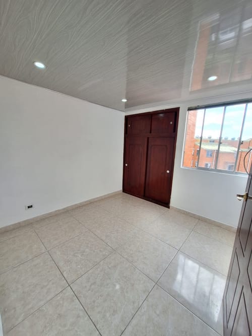 Apartamento de 3 alcobas en venta en El Tunal, Bogotá, 62 m² · foto 4 de 23