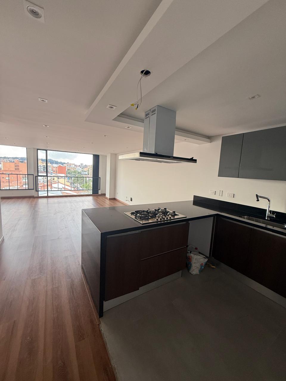 Apartamento en venta en Cedritos, Bogotá · foto 3 de 24