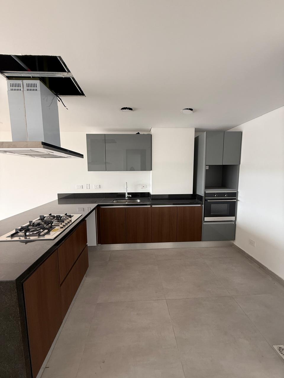 Apartamento en venta en Cedritos, Bogotá · foto 4 de 24