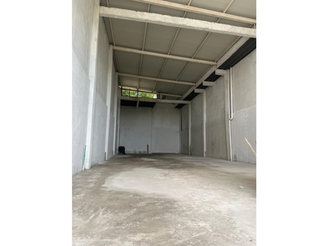 Bodega en venta en La Esperanza, Cartagena, 218 m² · foto 2 de 6