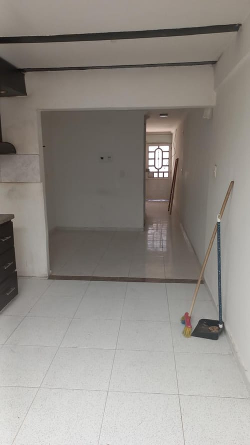 Casa de 3 alcobas en venta en Jorge Uribe Botero, Bogotá, 44 m² · foto 2 de 12
