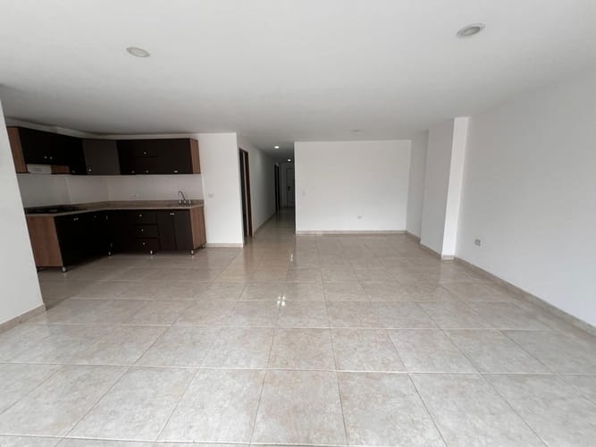 Apartamento de 3 alcobas en arriendo en San Joaquin, Sabaneta, 105 m² · foto 4 de 24