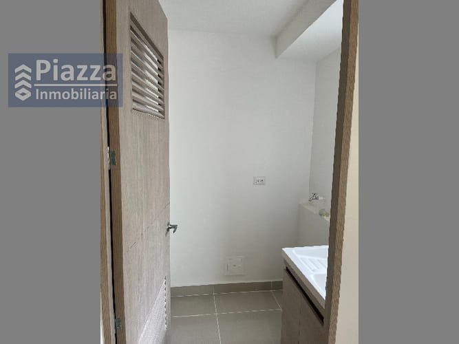 Apartamento de 3 alcobas en arriendo en Ub. Altos De Parque, Barranquilla, 86 m² · foto 5 de 23