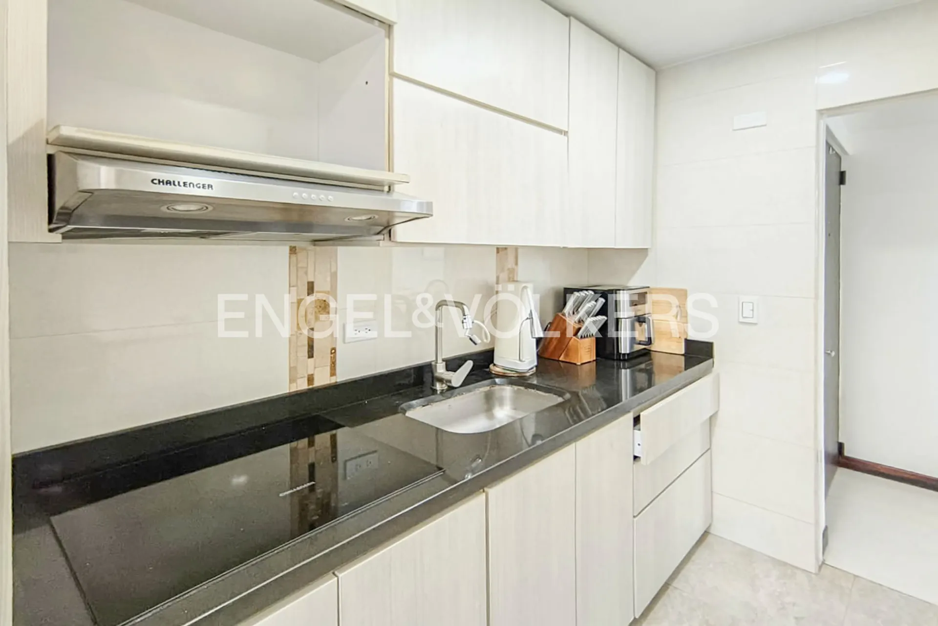 Apartamento en venta en Mazuren, Bogotá · foto 8 de 18