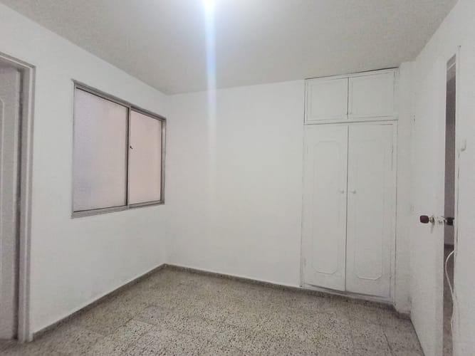 Apartamento de 6 alcobas en venta en Laureles, Medellín, 140 m² · foto 10 de 20