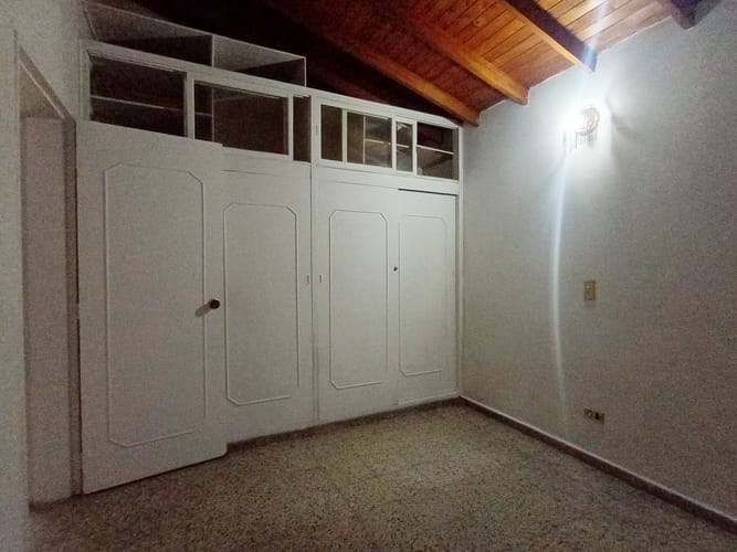 Apartamento de 6 alcobas en venta en Laureles, Medellín, 140 m² · foto 20 de 20