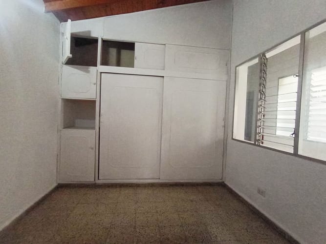 Apartamento de 6 alcobas en venta en Laureles, Medellín, 140 m² · foto 12 de 20
