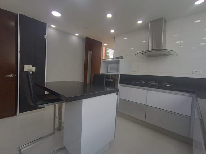 Casa de 3 alcobas en arriendo en Cota, 299 m² · foto 18 de 24