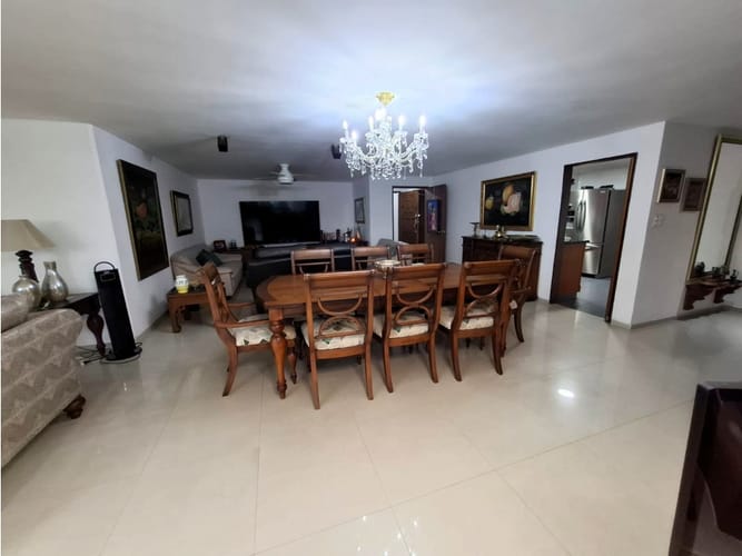 Apartamento de 4 alcobas en venta en Granada, Cali, 214 m² · foto 4 de 24