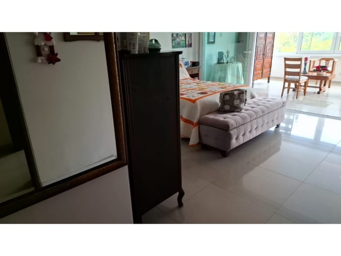 Apartamento de 4 alcobas en venta en Granada, Cali, 214 m² · foto 9 de 24