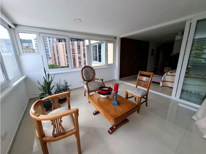 Apartamento de 4 alcobas en venta en Granada, Cali, 214 m² · foto 11 de 24