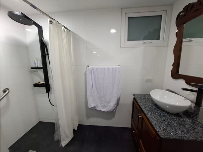 Apartamento de 4 alcobas en venta en Granada, Cali, 214 m² · foto 14 de 24