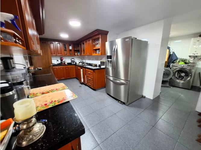 Apartamento de 4 alcobas en venta en Granada, Cali, 214 m² · foto 16 de 24