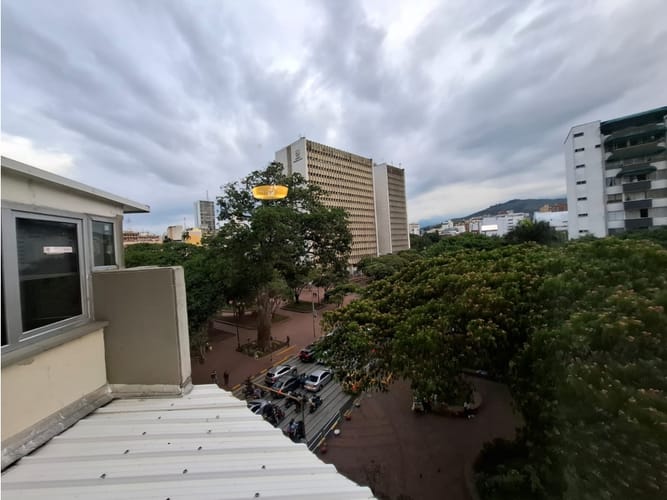 Apartamento de 4 alcobas en venta en Granada, Cali, 214 m² · foto 21 de 24