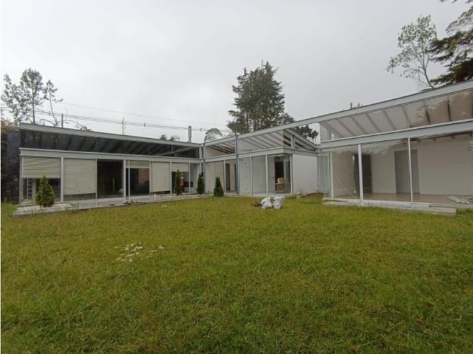 Casa de 5 alcobas en venta en Loma Del Escobero, Envigado, 400 m² · foto 3 de 19