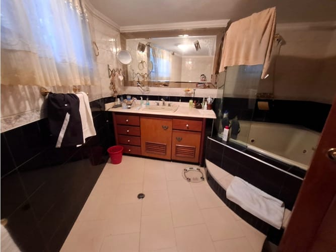 Apartamento en venta en Aguacatal, Cali · foto 3 de 14