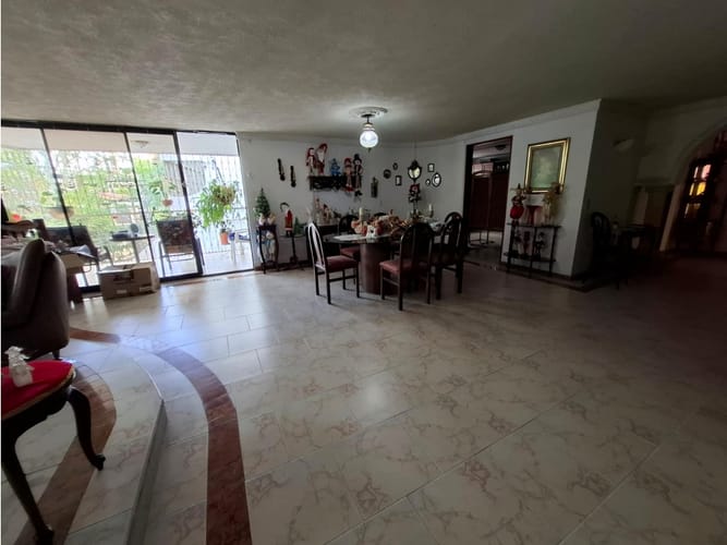 Apartamento en venta en Aguacatal, Cali · foto 4 de 14