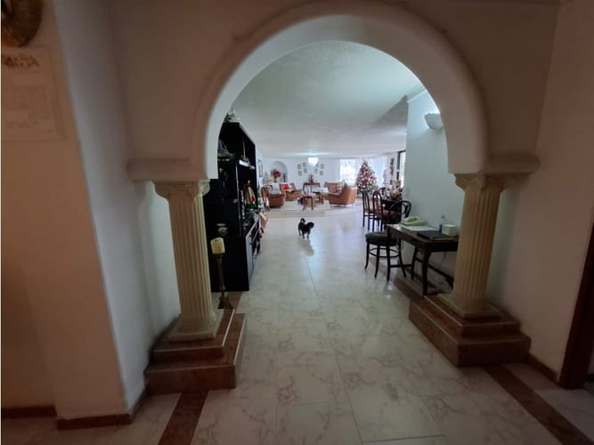 Apartamento en venta en Aguacatal, Cali · foto 5 de 14