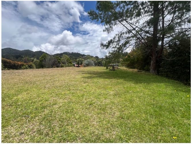 Lote en venta en Loma Del Escobero, Envigado, 1200 m² · foto 3 de 3