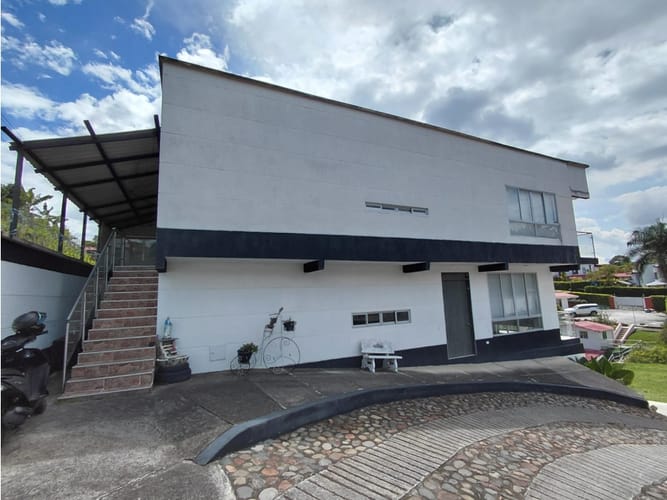 Casa de 4 alcobas en venta en Pueblito Cafetero, Pereira, 477 m² · foto 3 de 24