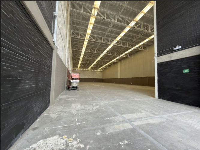 Bodega en arriendo en Siberia, Cota, 1510 m² · foto 4 de 7