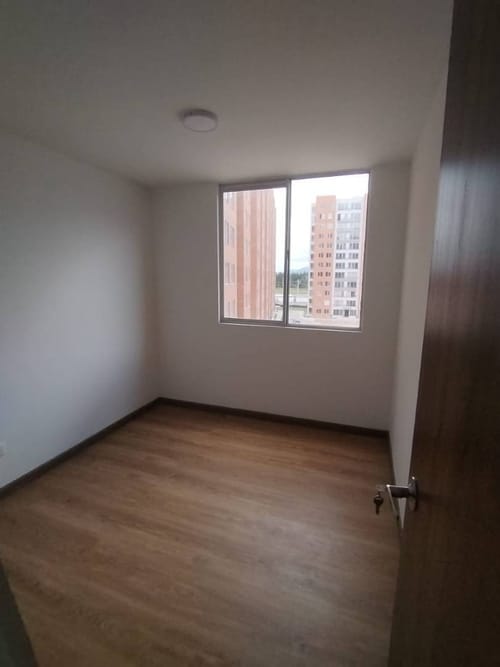 Apartamento de 2 alcobas en arriendo en La Prosperidad, Madrid, 52 m² · foto 4 de 8