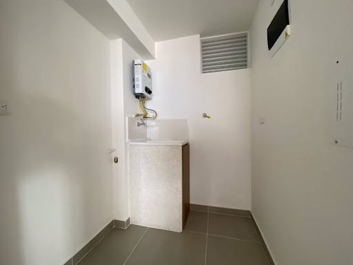 Apartamento en arriendo en Las Antillas, Envigado · foto 10 de 13