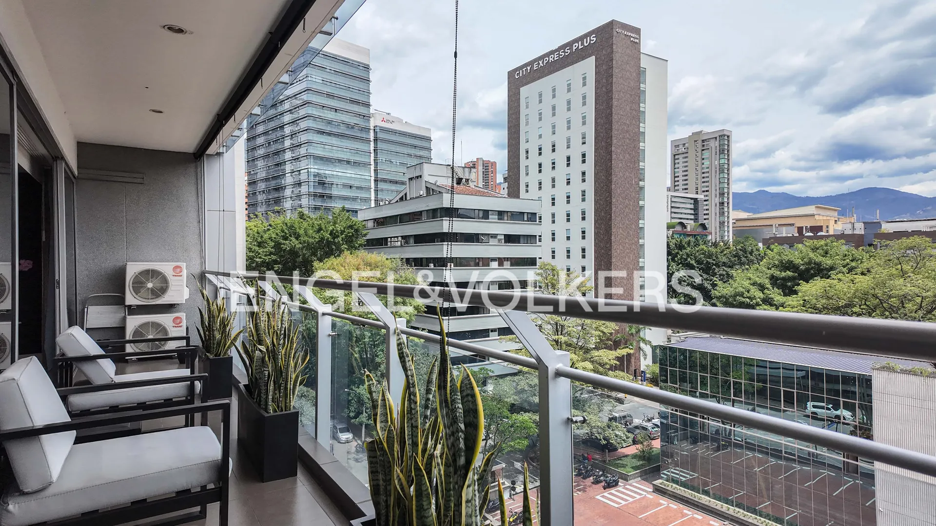 Apartamento en venta en Milla De Oro, Medellín · foto 7 de 13