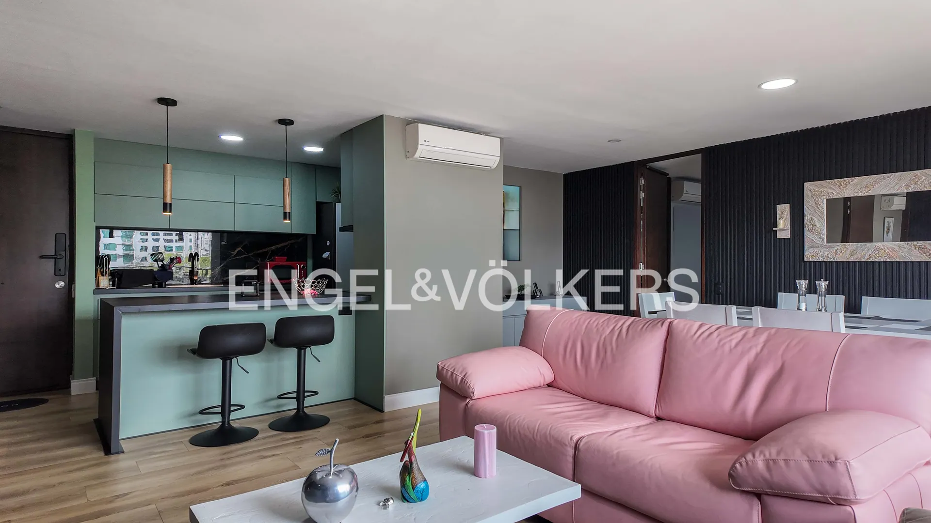 Apartamento en venta en Milla De Oro, Medellín · foto 2 de 13