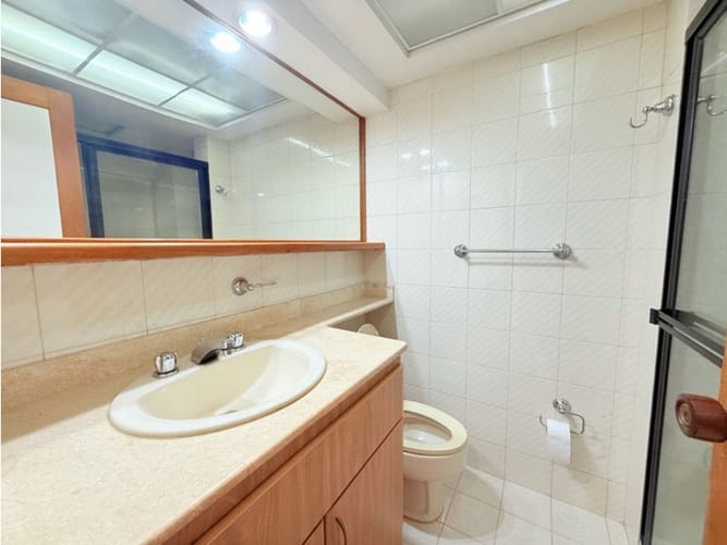 Apartamento de 3 alcobas en venta en El Poblado, Medellín, 160 m² · foto 11 de 12