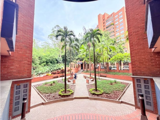 Apartamento de 3 alcobas en venta en El Poblado, Medellín, 160 m² · foto 12 de 12