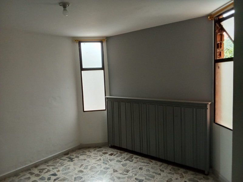 Apartamento en arriendo en La Orquidea, Envigado · foto 2 de 9