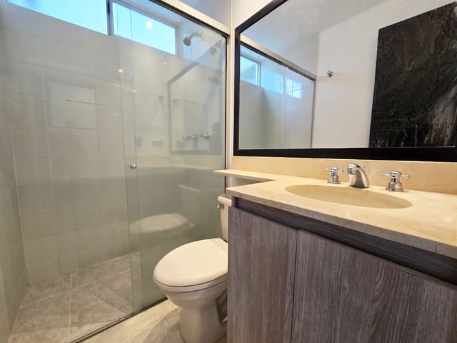 Apartamento de 3 alcobas en arriendo en Belén, Medellín, 90 m² · foto 17 de 19