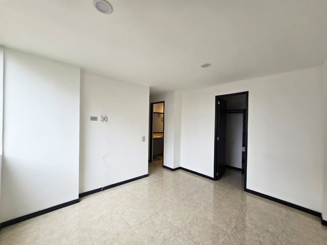 Apartamento de 3 alcobas en arriendo en Belén, Medellín, 90 m² · foto 8 de 19