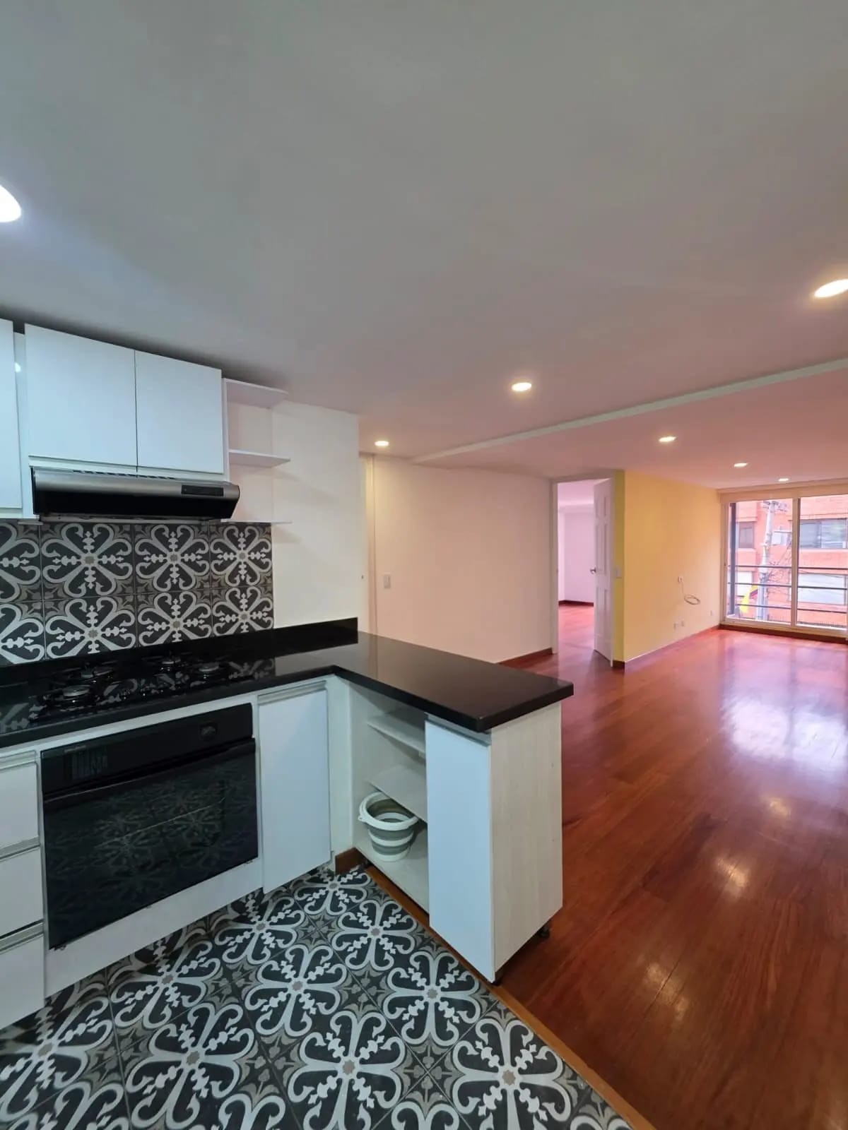 Apartamento en arriendo en Bella Suiza, Bogotá · foto 8 de 24