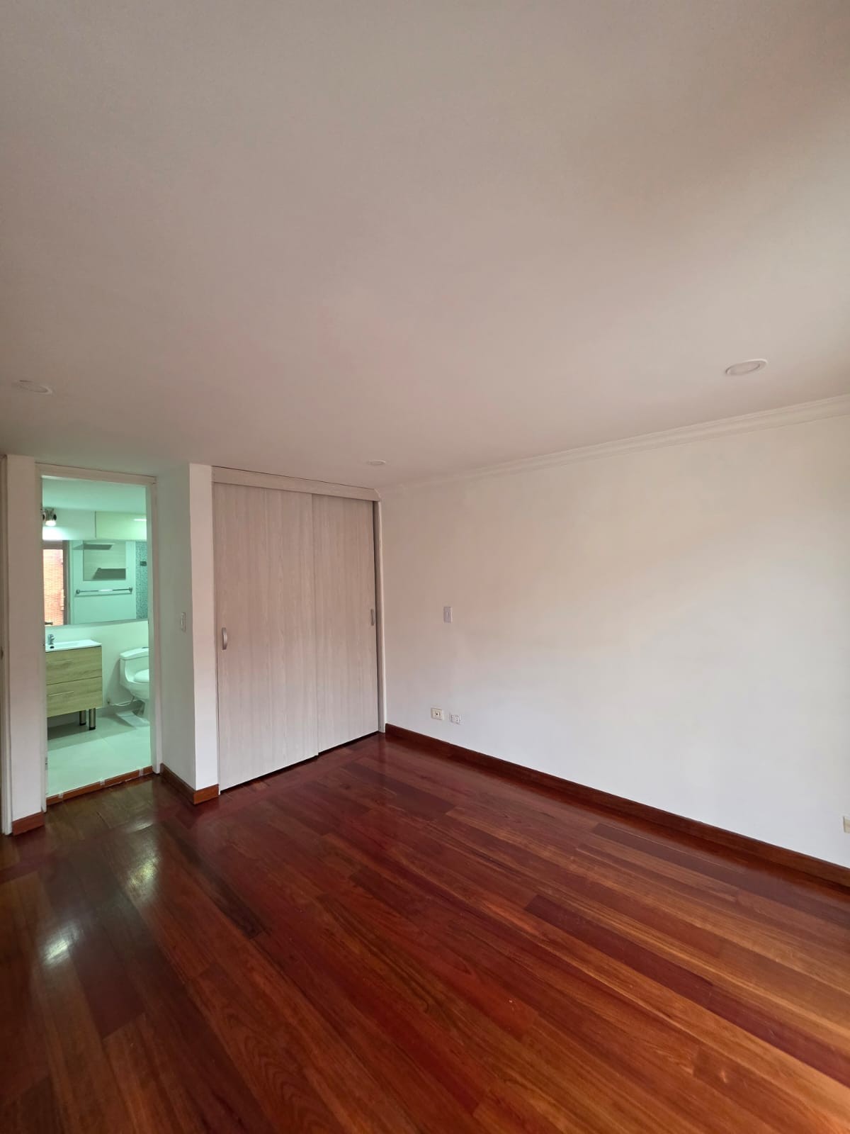 Apartamento en arriendo en Bella Suiza, Bogotá · foto 18 de 24