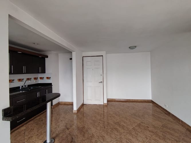 Apartamento de 3 alcobas en arriendo en Rodeo Alto, Medellín, 65 m² · foto 2 de 21