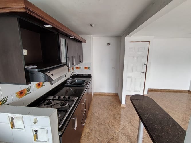 Apartamento de 3 alcobas en arriendo en Rodeo Alto, Medellín, 65 m² · foto 4 de 21