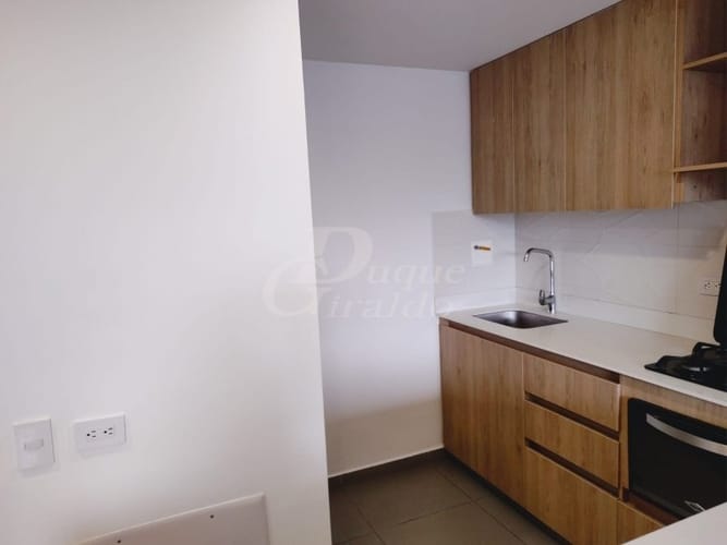 Apartamento de 3 alcobas en arriendo en El Poblado, Medellín, 72 m² · foto 11 de 22