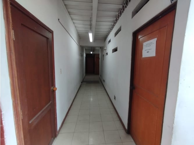 Edificio en venta en Tequendama, Cali, 1400 m² · foto 14 de 24