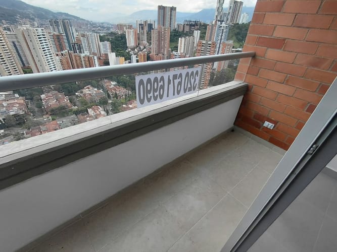 Apartamento de 2 alcobas en arriendo en Loma De San Jose, Sabaneta, 55 m² · foto 6 de 22