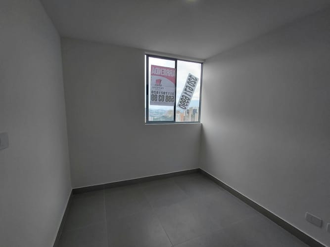 Apartamento de 2 alcobas en arriendo en Loma De San Jose, Sabaneta, 55 m² · foto 16 de 22